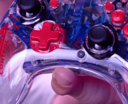 Test de la manette sans fil REALMz™ Shadow Space Colony Ark